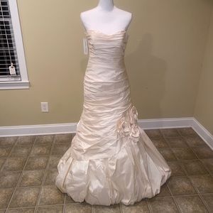 Paloma Blanca silk wedding dress, size 12